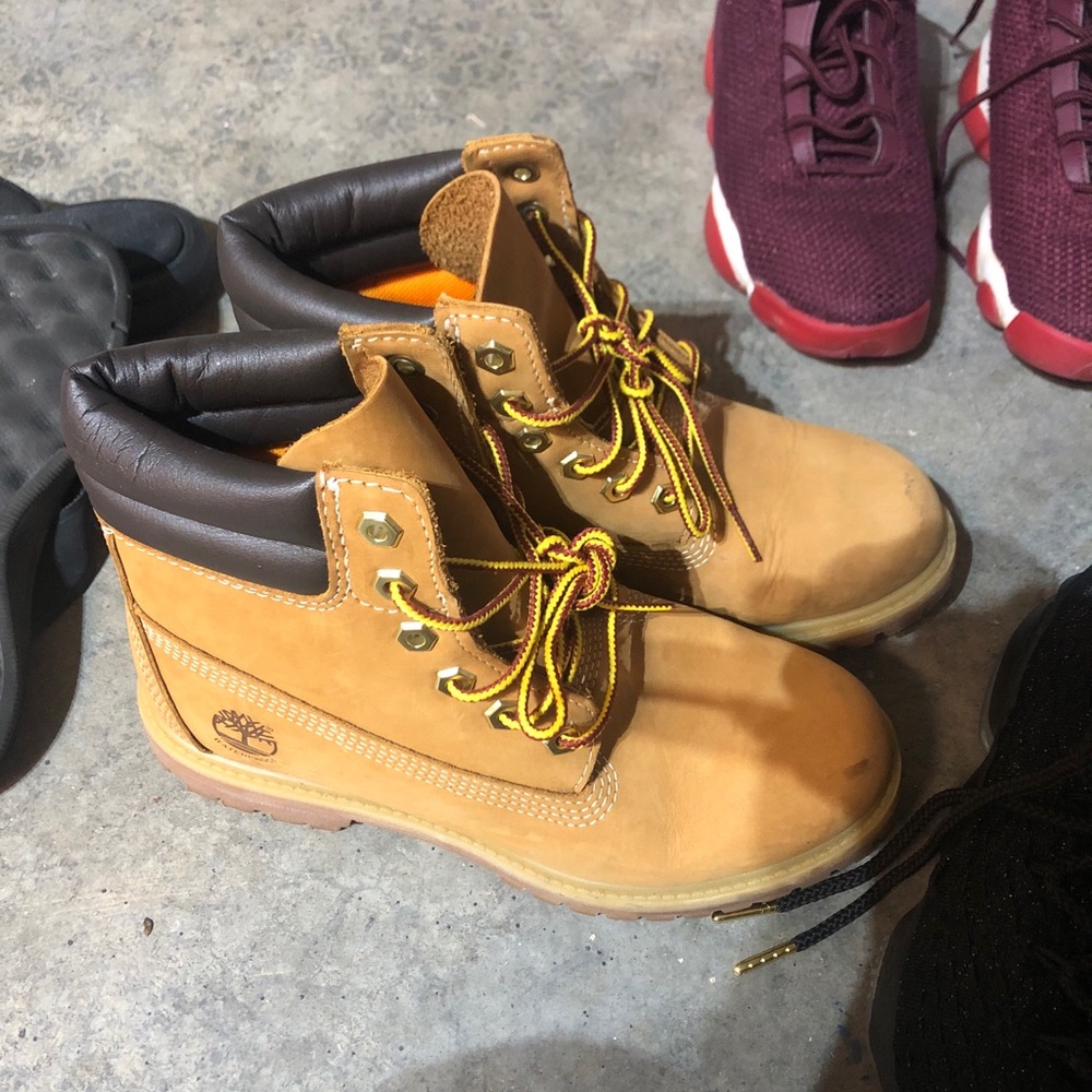 Women’s timberland boots 6.5